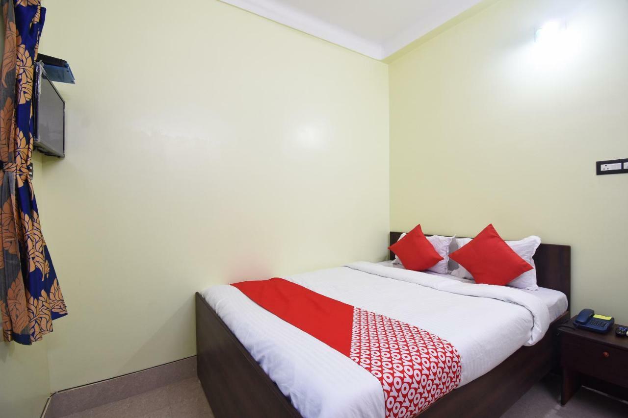 Oyo 43461 Atithya Guest House Sri Niketan Buitenkant foto